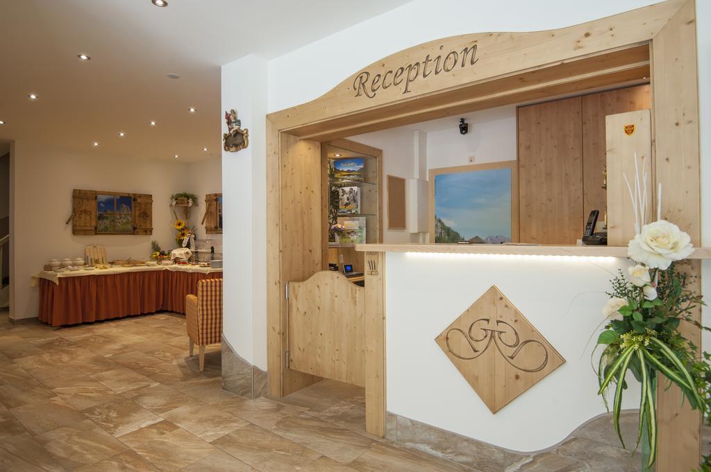 Hotel-Restaurant Burgblick ドルフガシュタイン エクステリア 写真