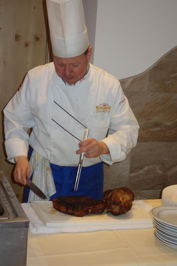 Hotel-Restaurant Burgblick ドルフガシュタイン エクステリア 写真