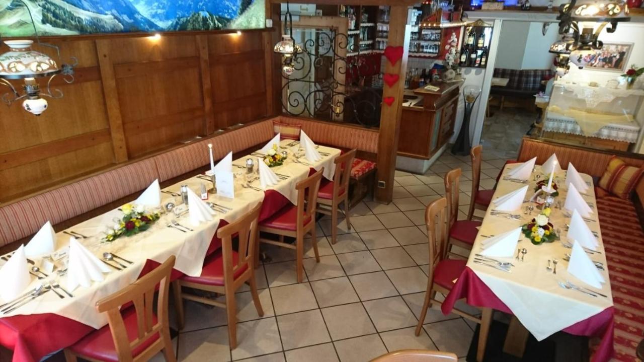 Hotel-Restaurant Burgblick ドルフガシュタイン エクステリア 写真