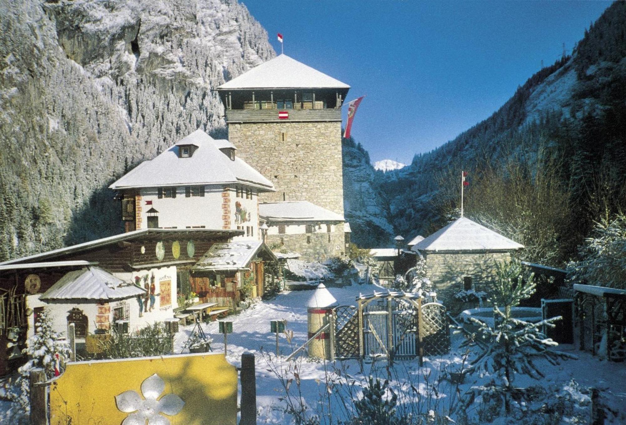 Hotel-Restaurant Burgblick ドルフガシュタイン エクステリア 写真