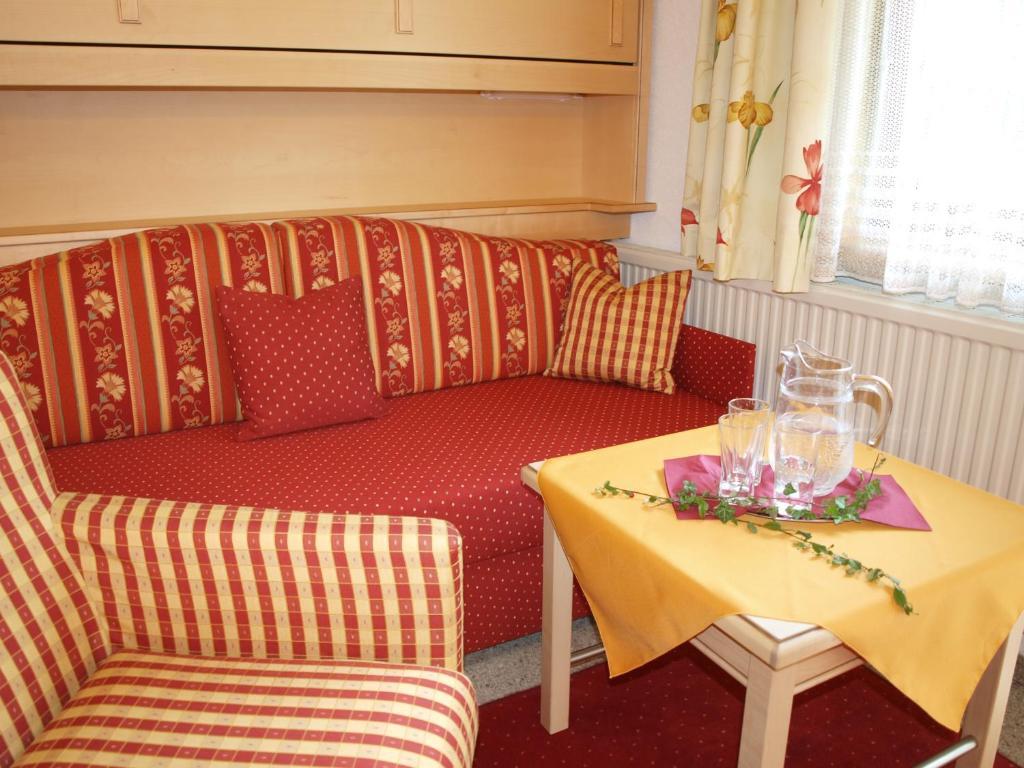 Hotel-Restaurant Burgblick ドルフガシュタイン エクステリア 写真